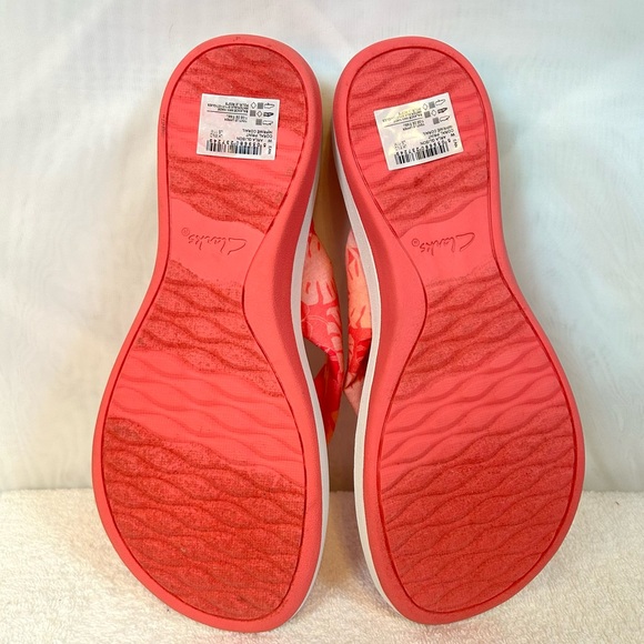 New Clarks Cloudsteppers Arla Glison Sandals Flip Flops Coral  Size 11 - Picture 6 of 10